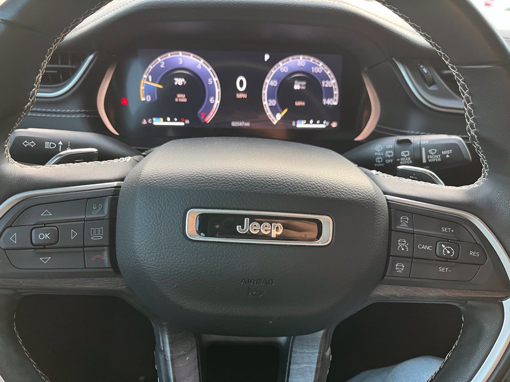 Used 2022 Jeep Grand Cherokee L Limited w/ Luxury Tech Group II AWD/4WD image 21
