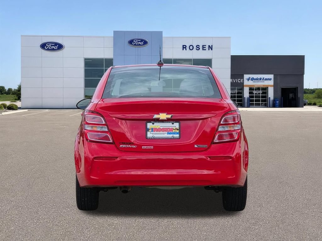 Used 2018 Chevrolet Sonic Premier FWD image 4