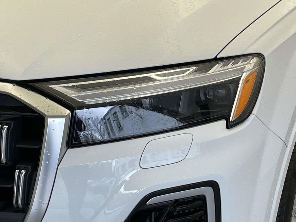 Certified 2025 Audi Q7 3.0T Premium Plus image 15