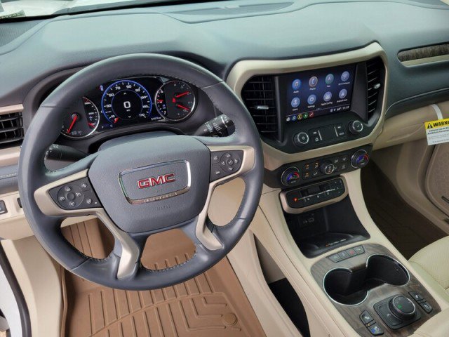 Used 2022 GMC Acadia Denali w/ Denali Ultimate Package image 16