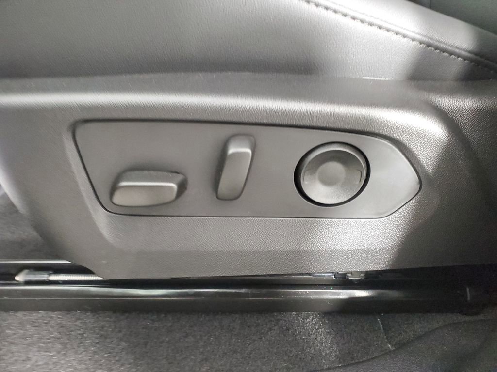 New 2026 Chevrolet Colorado Trail Boss w/ Midnight Edition AWD/4WD image 14