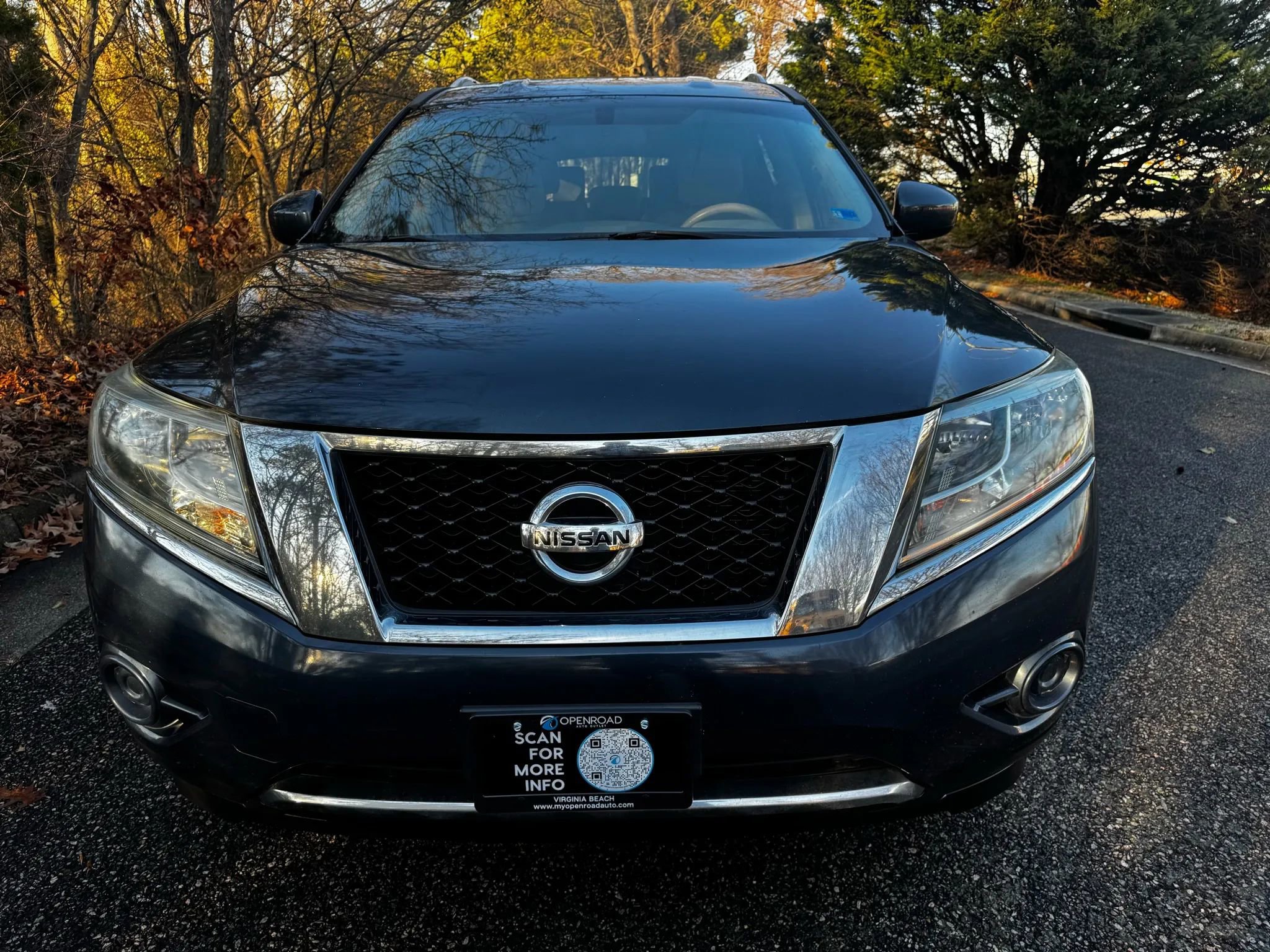 Used 2013 Nissan Pathfinder SV w/ Cargo Pkg image 5