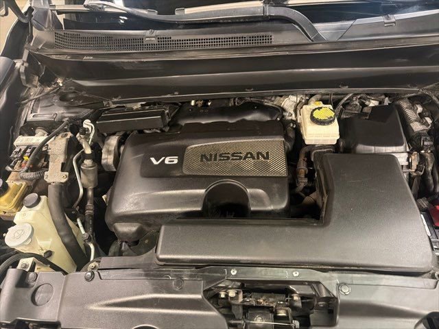 Used 2019 Nissan Pathfinder Platinum image 15