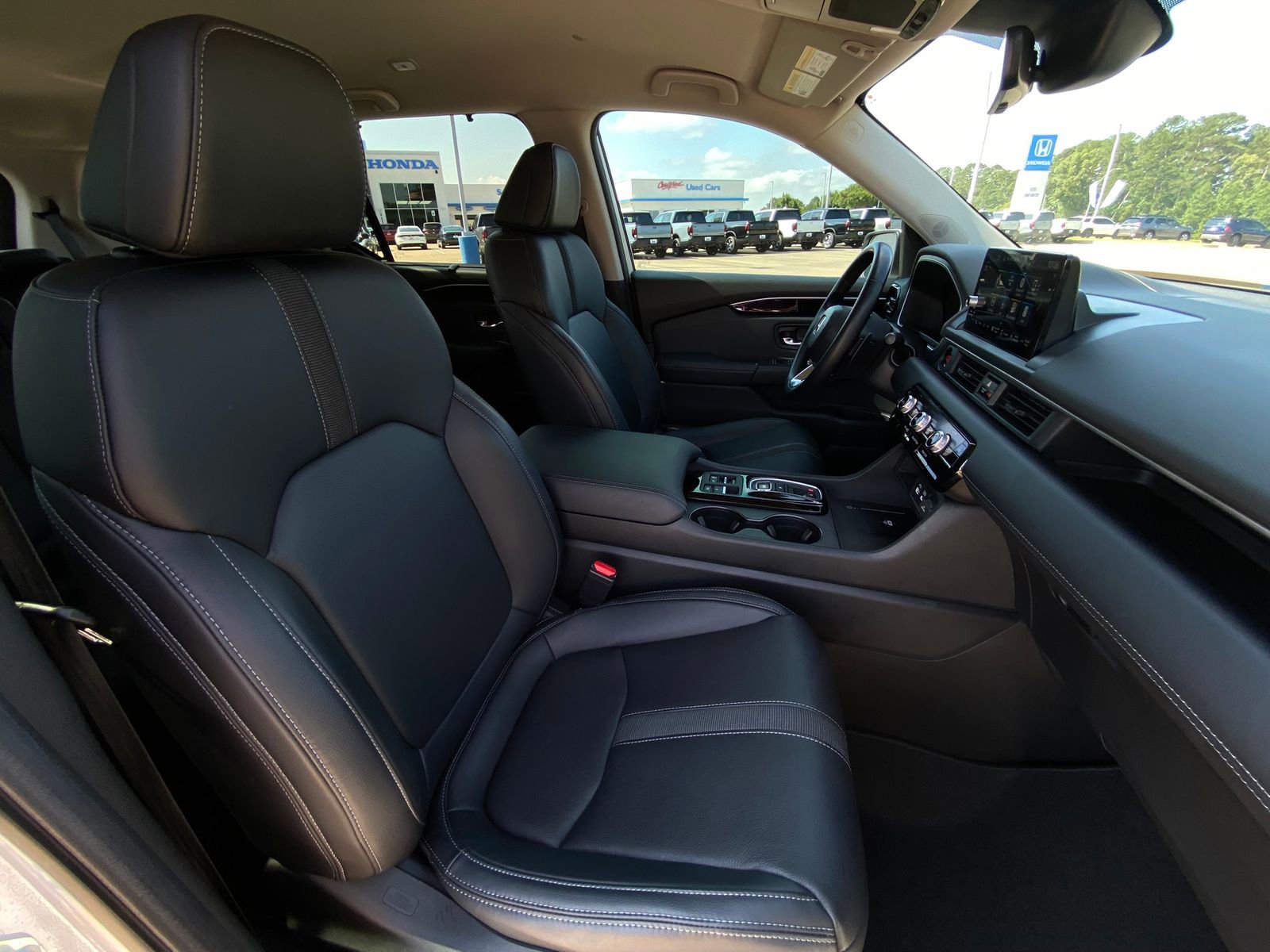 Used 2023 Honda Pilot EX-L image 13