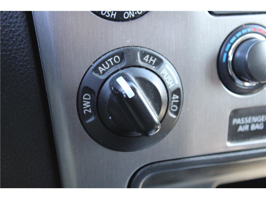 Used 2015 Nissan Armada SV image 24