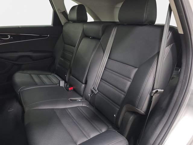 Used 2018 Kia Sorento EX FWD image 13