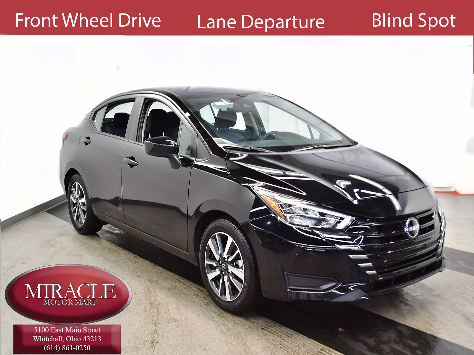 Used 2025 Nissan Versa SV image 1