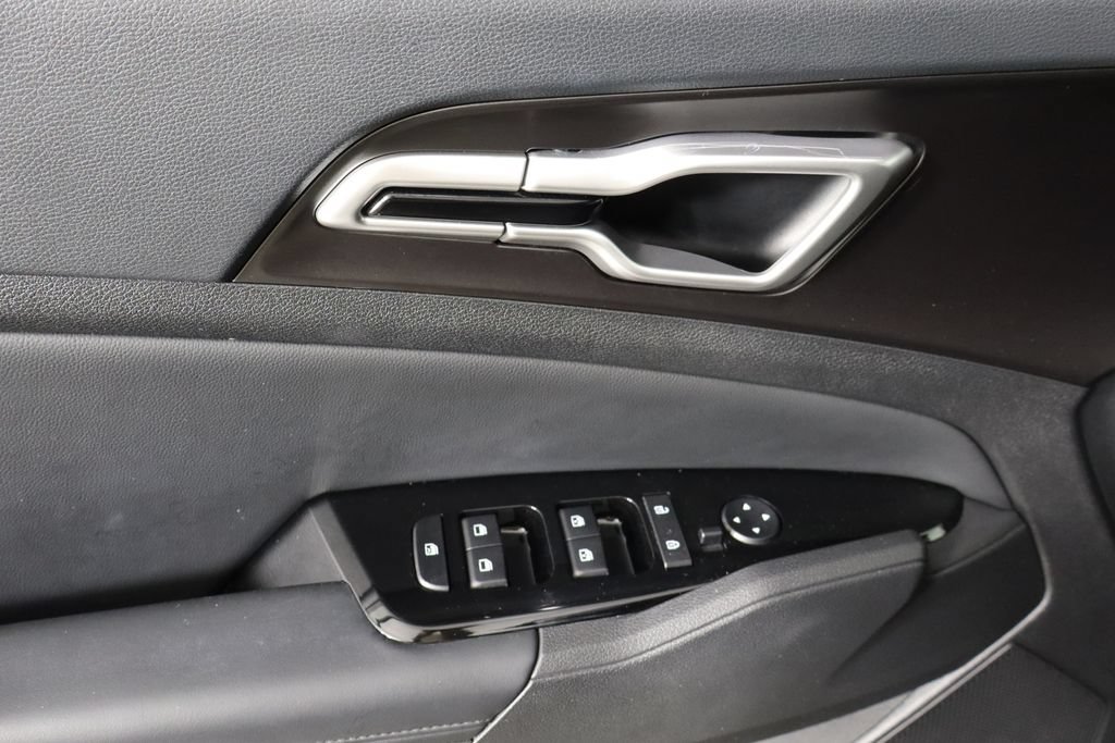 Used 2025 Kia Sportage EX FWD image 20