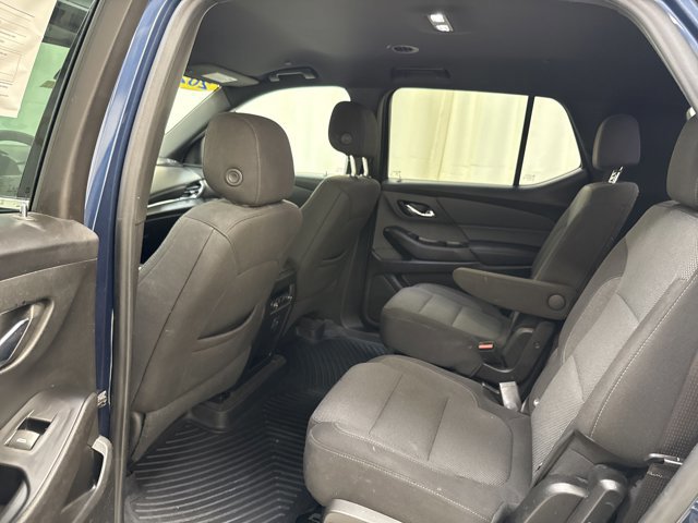 Used 2023 Chevrolet Traverse LT image 14