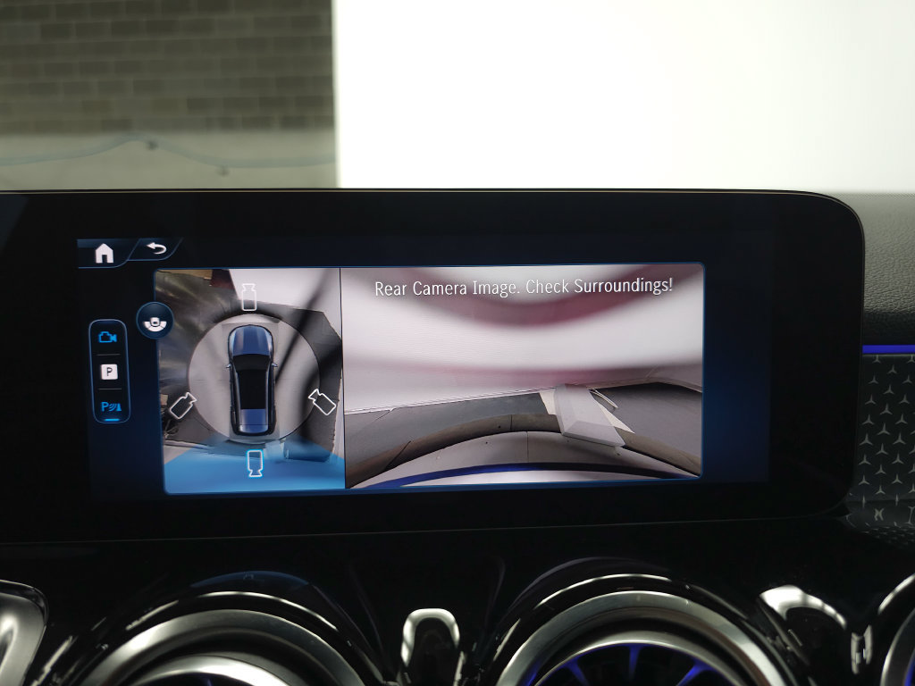 Certified 2026 Mercedes-Benz GLB 250 4MATIC image 21