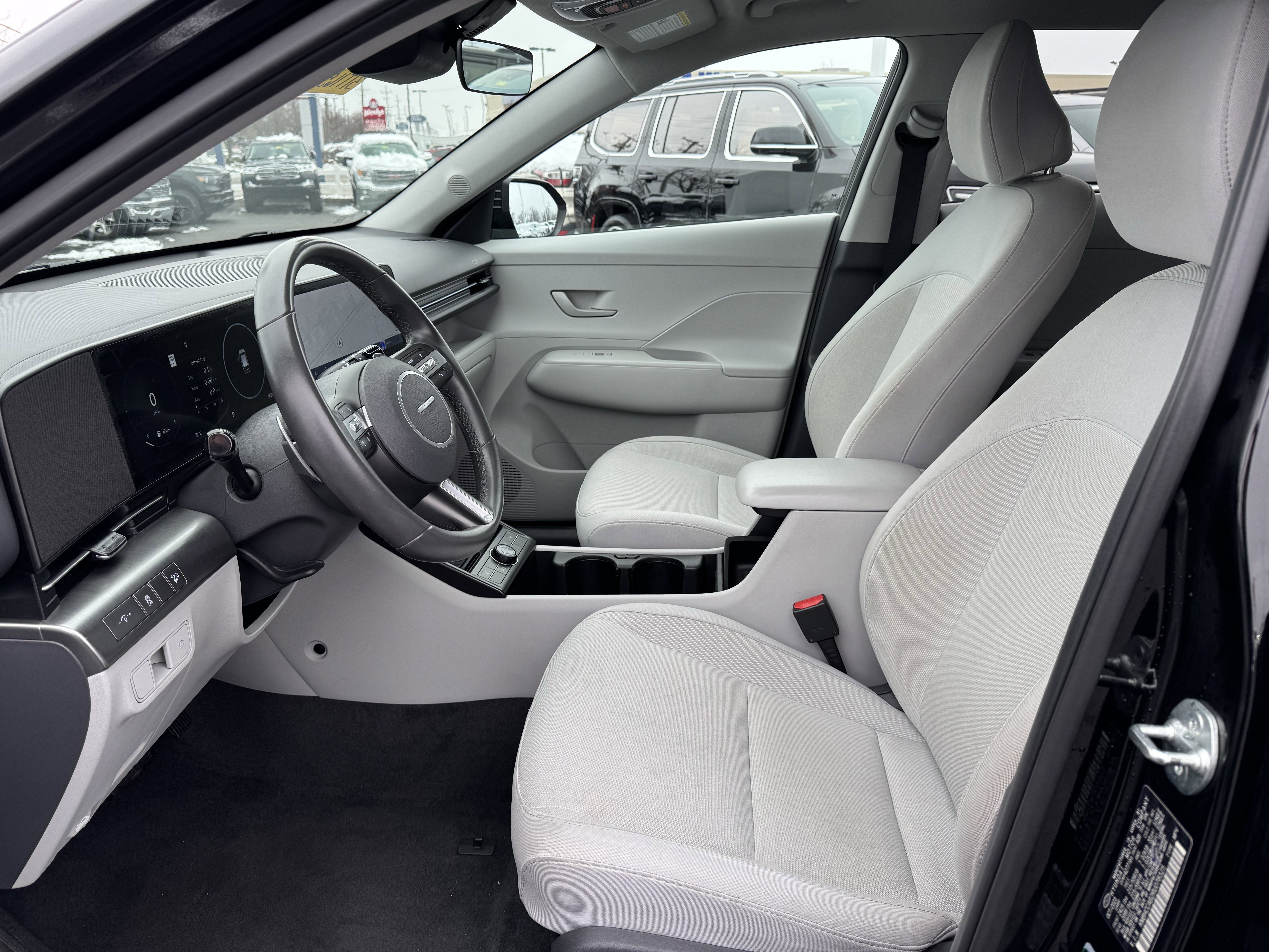 Used 2024 Hyundai Kona SEL w/ Convenience Package image 26