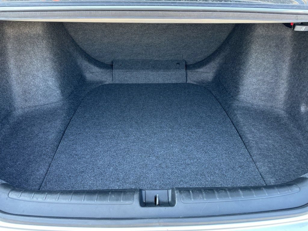Used 2018 Honda Accord LX image 12
