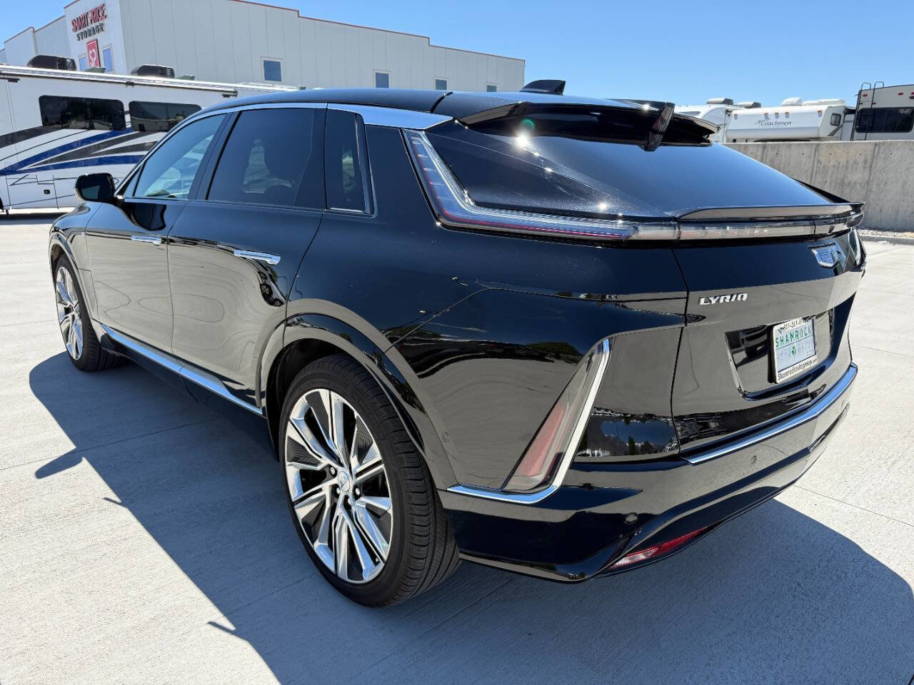 Used 2024 Cadillac Lyriq Luxury w/ LPO, Floor Liner Package AWD/4WD image 5