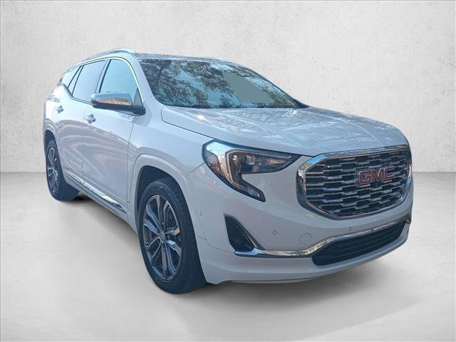 Used 2020 GMC Terrain Denali w/ Denali Premium Package image 3