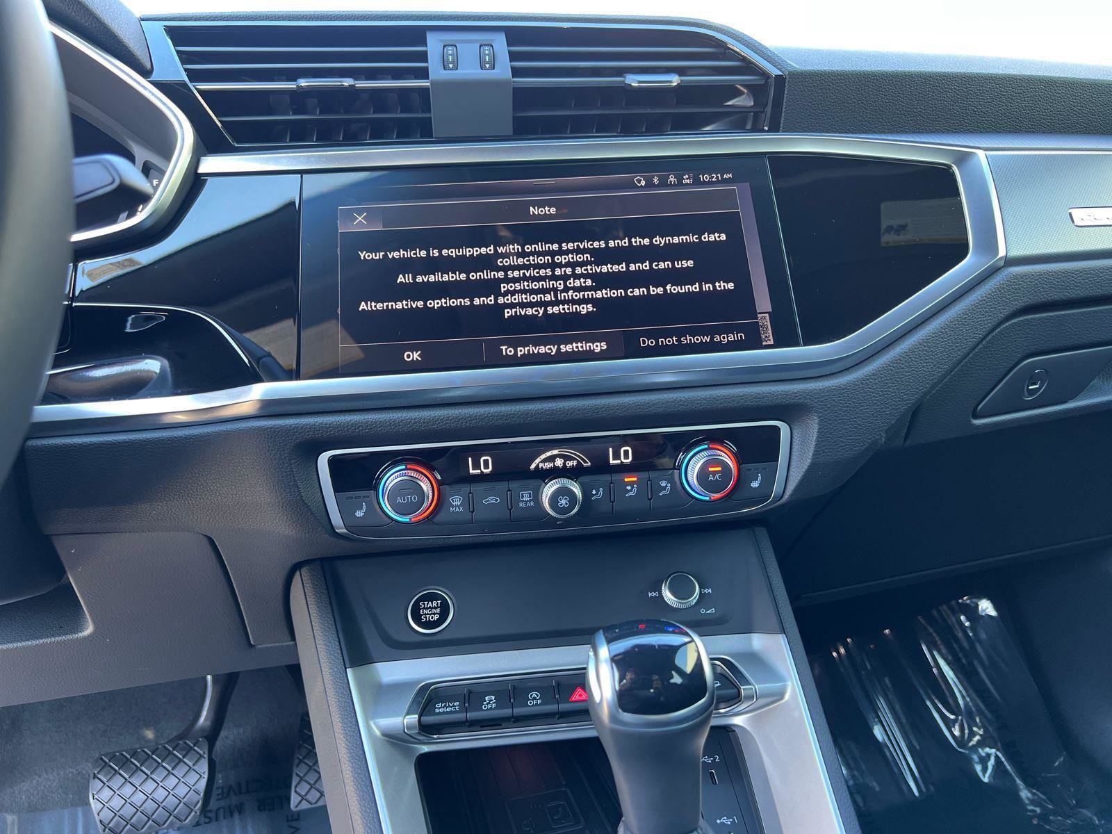 Used 2024 Audi Q3 2.0T Premium Plus w/ Premium Plus Package image 29