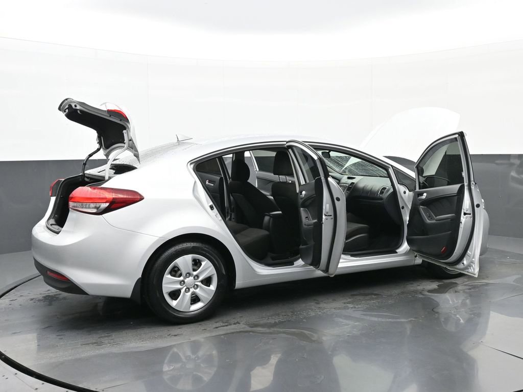 Used 2017 Kia Forte LX image 45