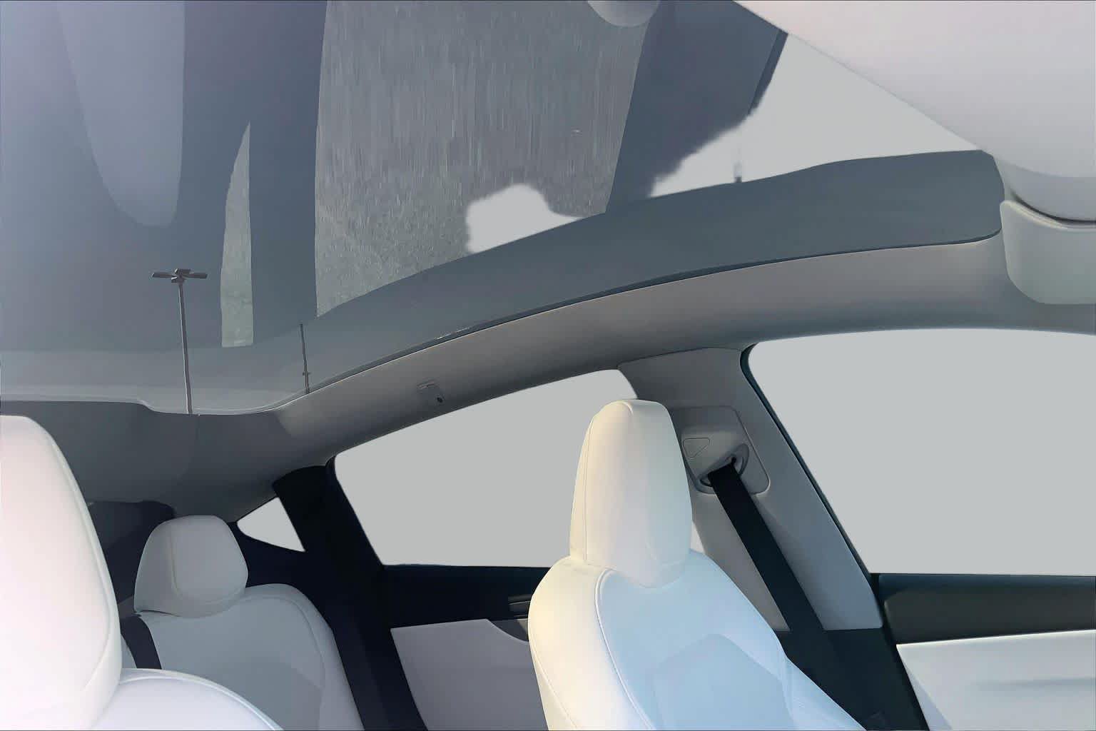 Used 2026 Tesla Model Y 2WD image 12