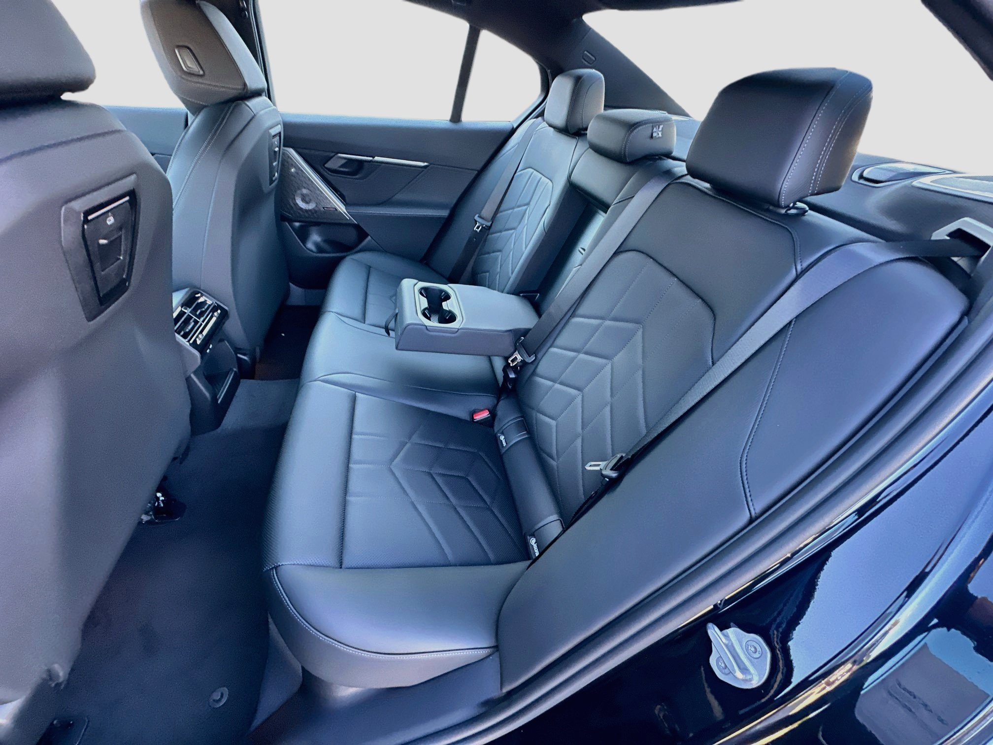 New 2027 BMW 540i xDrive w/ M Sport Package AWD/4WD image 19
