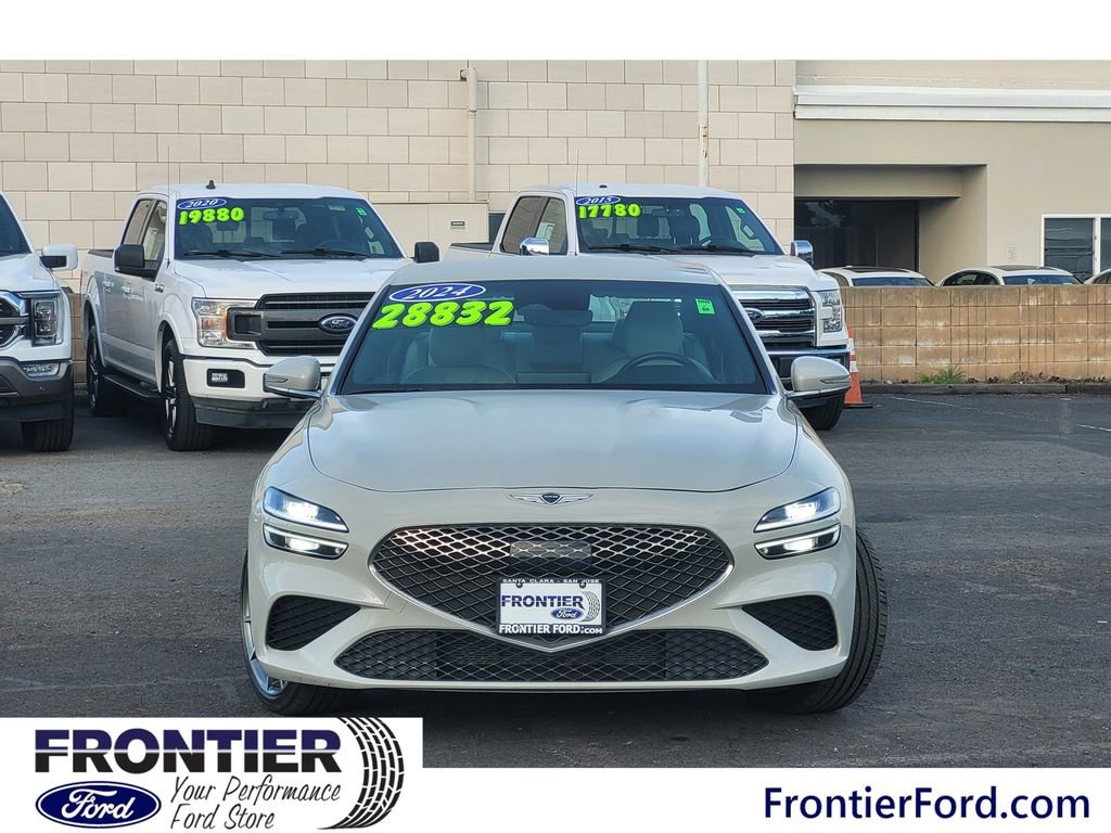 Used 2024 Genesis G70 2.5T image 3