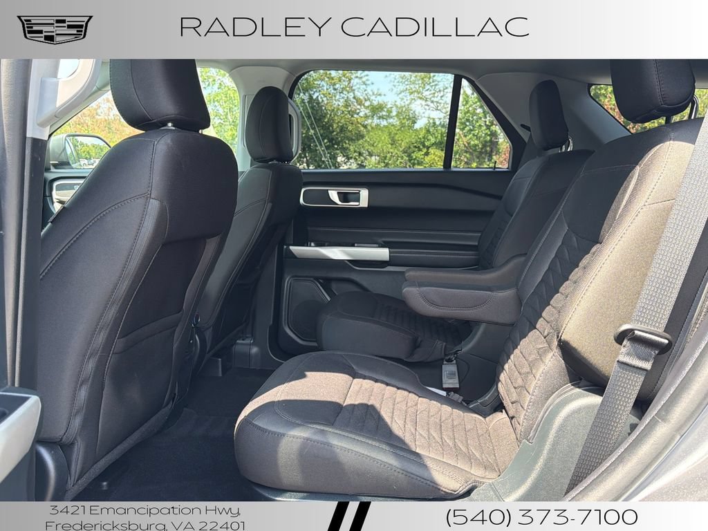 Used 2021 Ford Explorer XLT AWD/4WD image 10