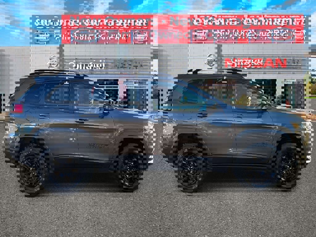 Used 2022 Jeep Cherokee Latitude w/ Trailer Tow Group image 4