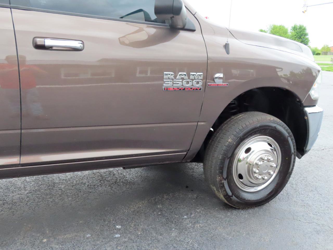 Used 2018 RAM 3500 SLT w/ Luxury Group AWD/4WD image 25