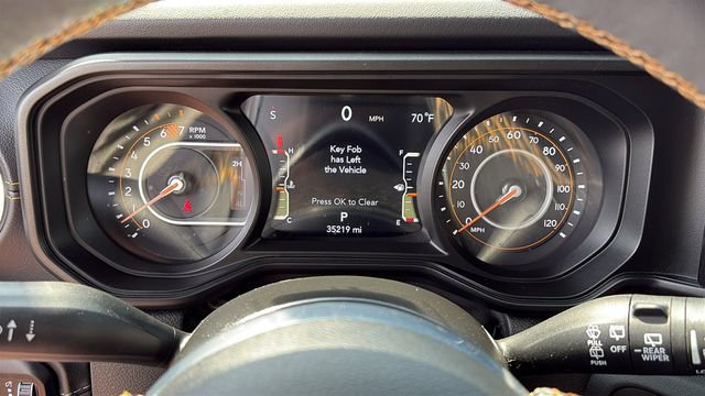 Used 2024 Jeep Wrangler Unlimited Sahara w/ Technology Group AWD/4WD image 13