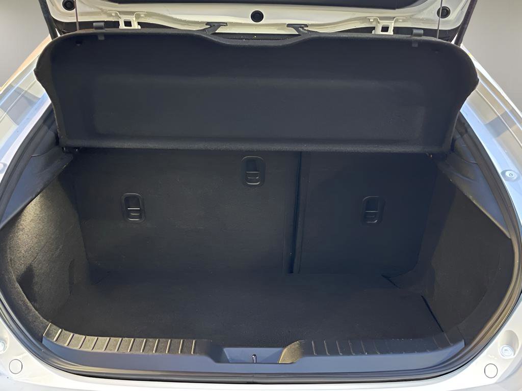 Used 2023 MAZDA MAZDA3 s image 40
