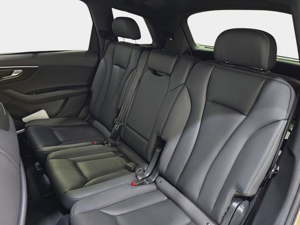 Used 2025 Audi Q7 2.0T Premium Plus w/ Premium Plus Package image 17