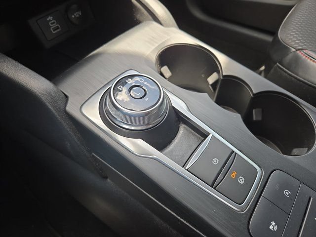 Used 2025 Ford Escape ST-Line AWD/4WD image 19