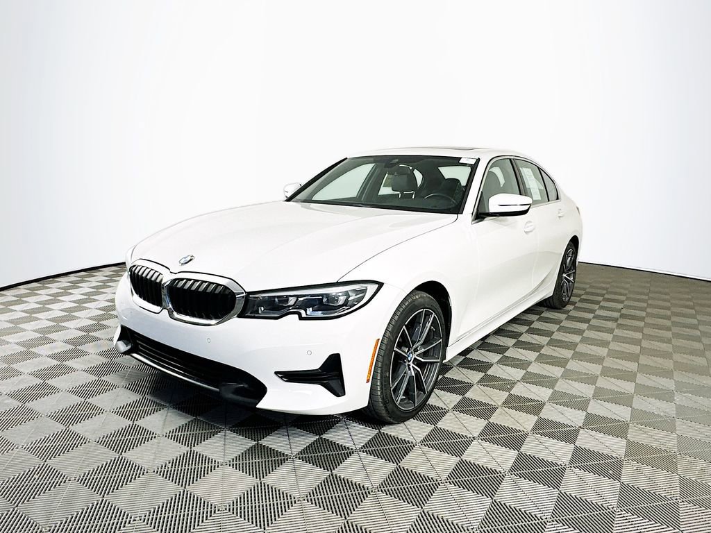 Used 2019 BMW 330i xDrive Sedan w/ Convenience Package image 4