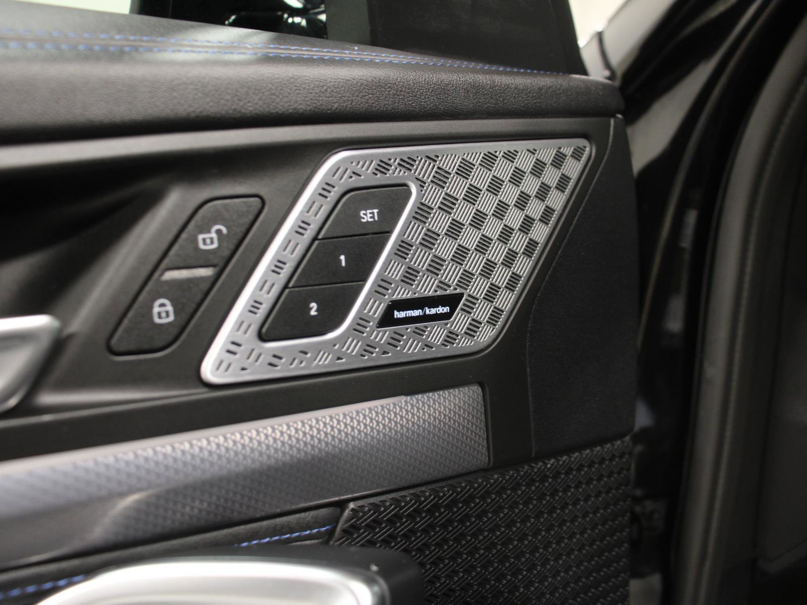 Certified 2025 BMW X1 M35i w/ Premium Package image 4