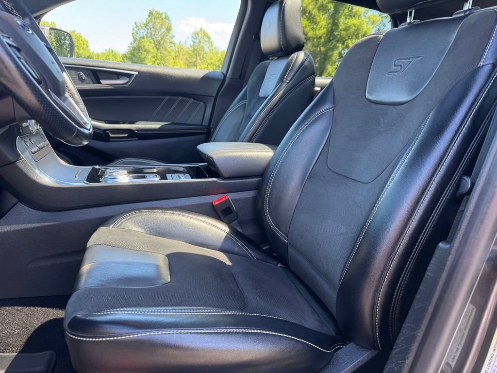 Certified 2020 Ford Edge ST w/ Equipment Group 401A AWD/4WD image 14