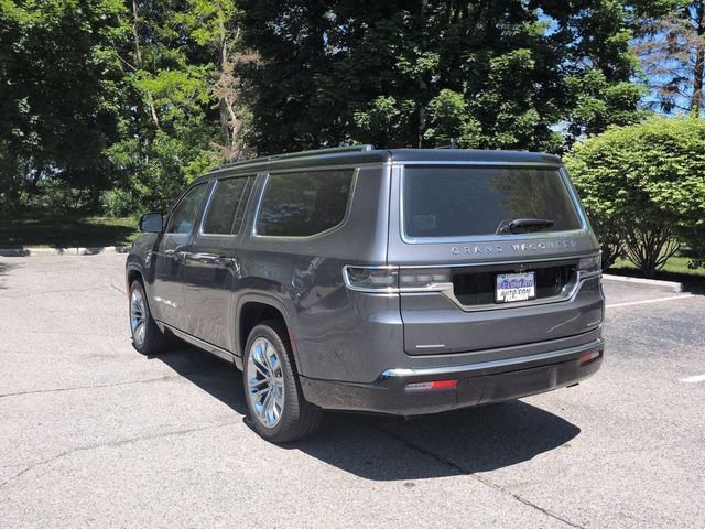 Used 2023 Jeep Grand Wagoneer L Series II w/ Premium Group II AWD/4WD image 5