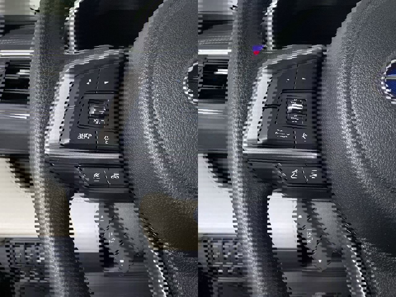 Used 2021 Subaru Ascent Limited w/ Technology Package image 31