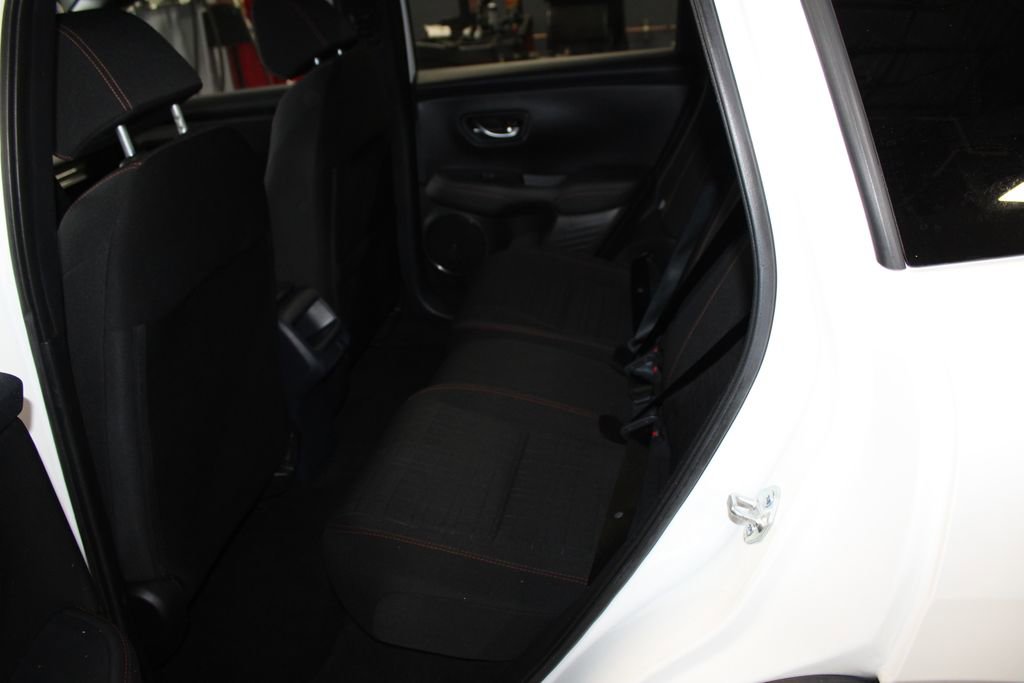 Used 2023 Honda HR-V Sport image 17