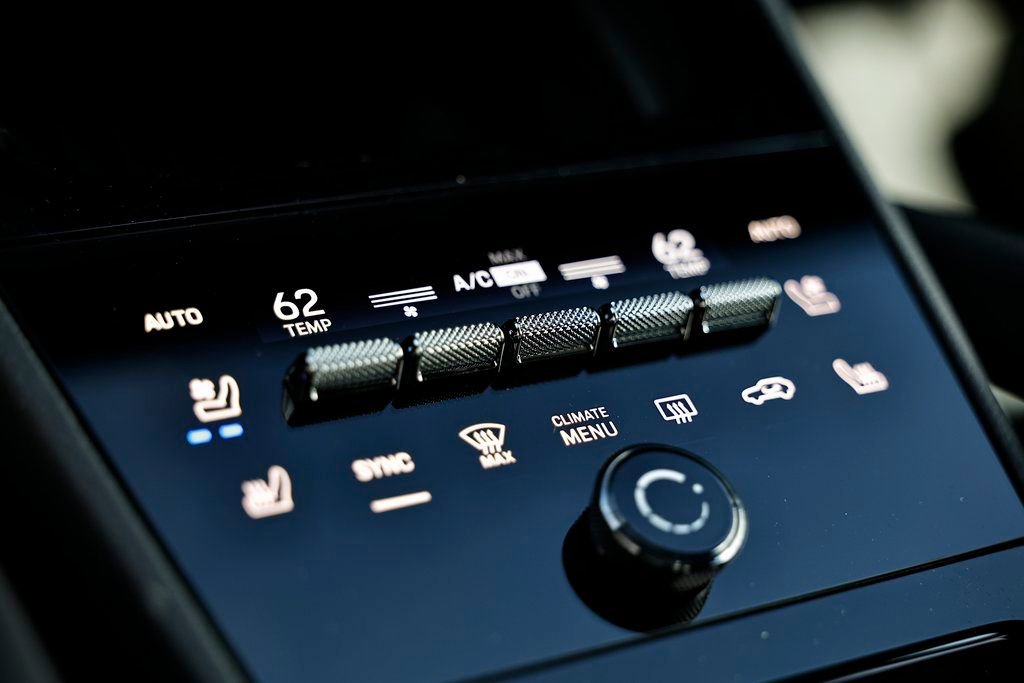 Certified 2026 Porsche Cayenne E-Hybrid AWD/4WD image 43