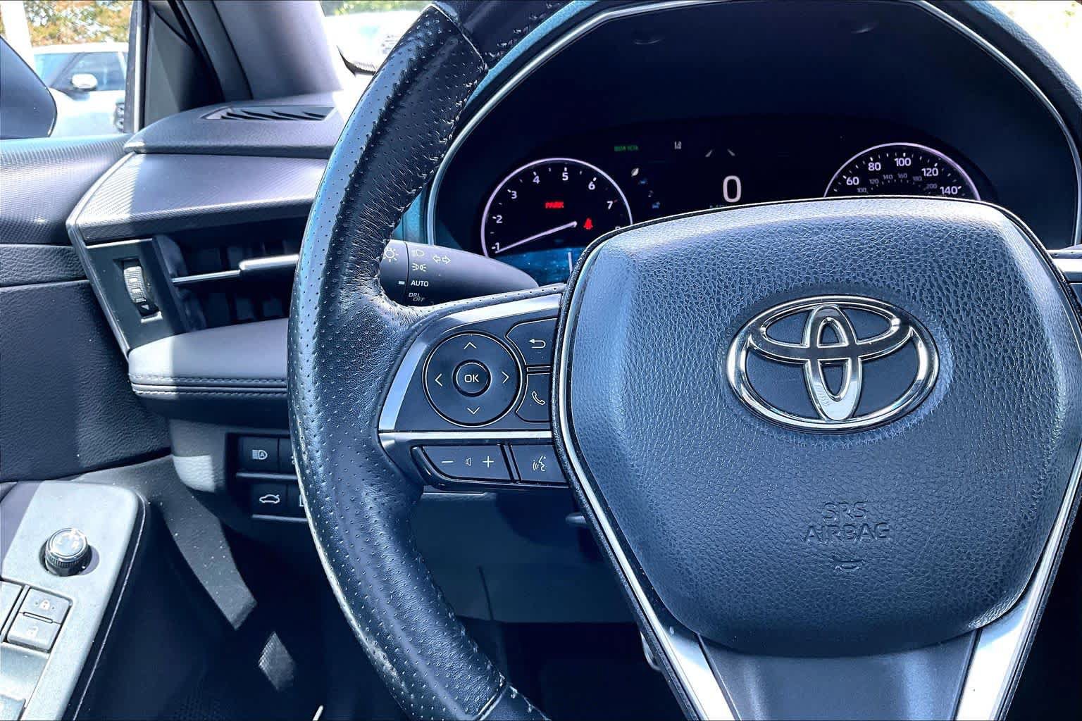Used 2019 Toyota Avalon XSE FWD image 23