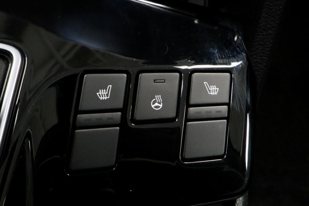 Used 2023 Kia Sportage EX image 5