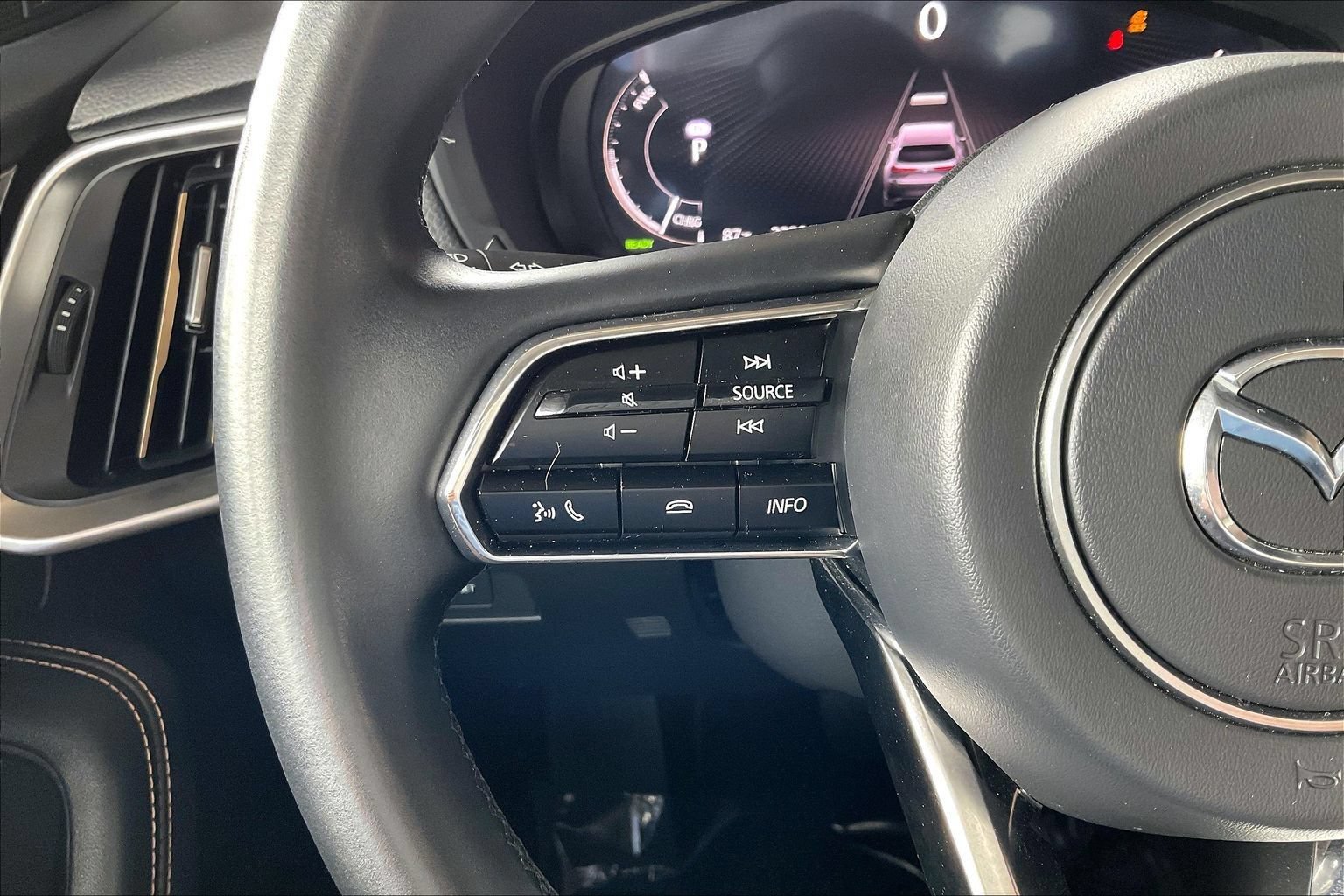 Used 2024 MAZDA CX-90 Plug-In Hybrid w/ Premium Pkg AWD/4WD image 11