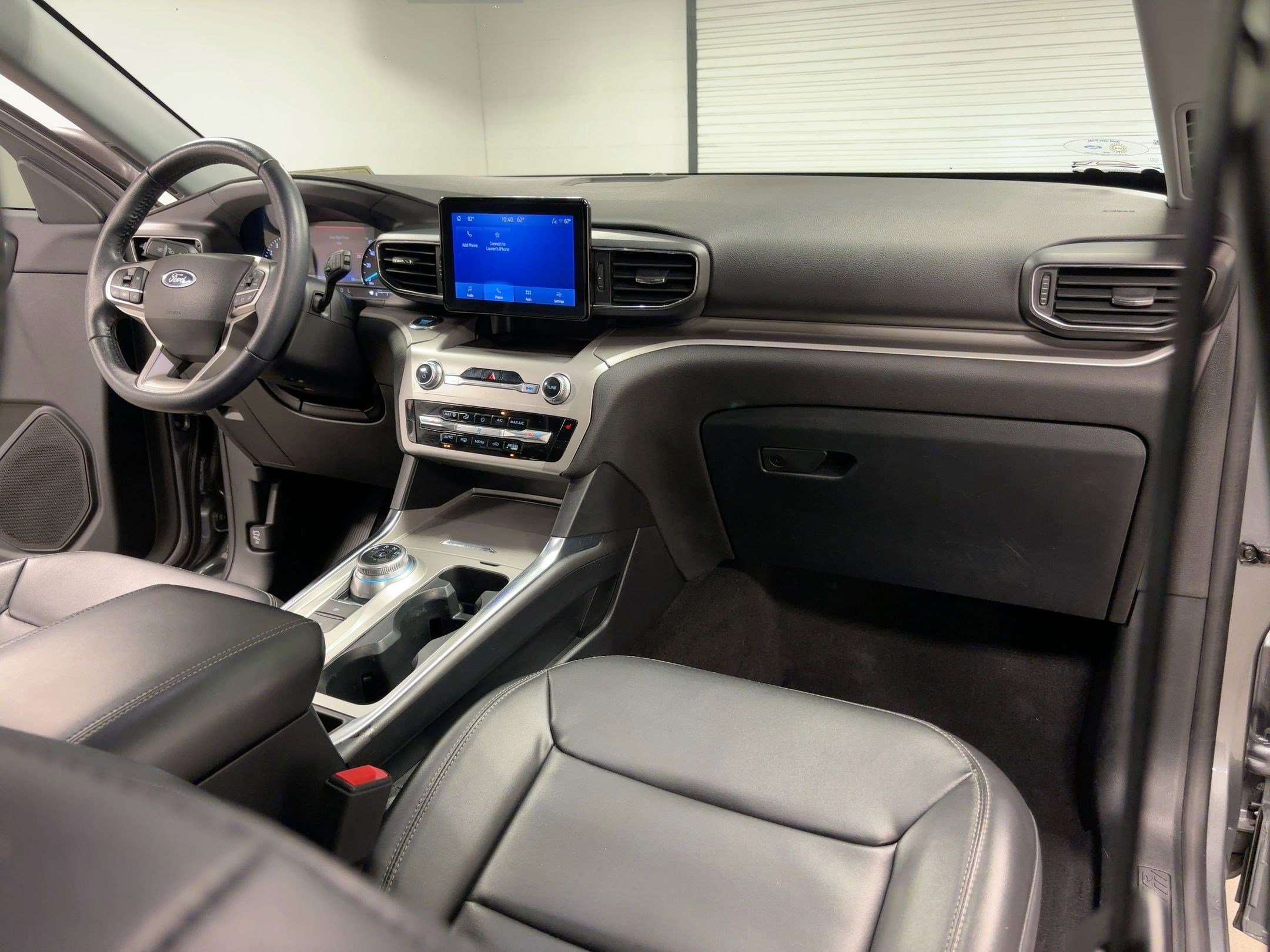 Used 2022 Ford Explorer XLT w/ Equipment Group 202A image 29