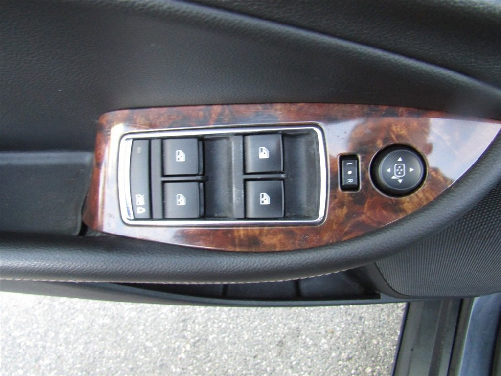 Used 2014 Chevrolet Impala LT image 18