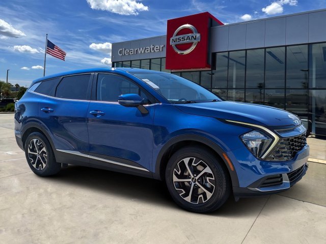 Used 2023 Kia Sportage EX FWD image 1