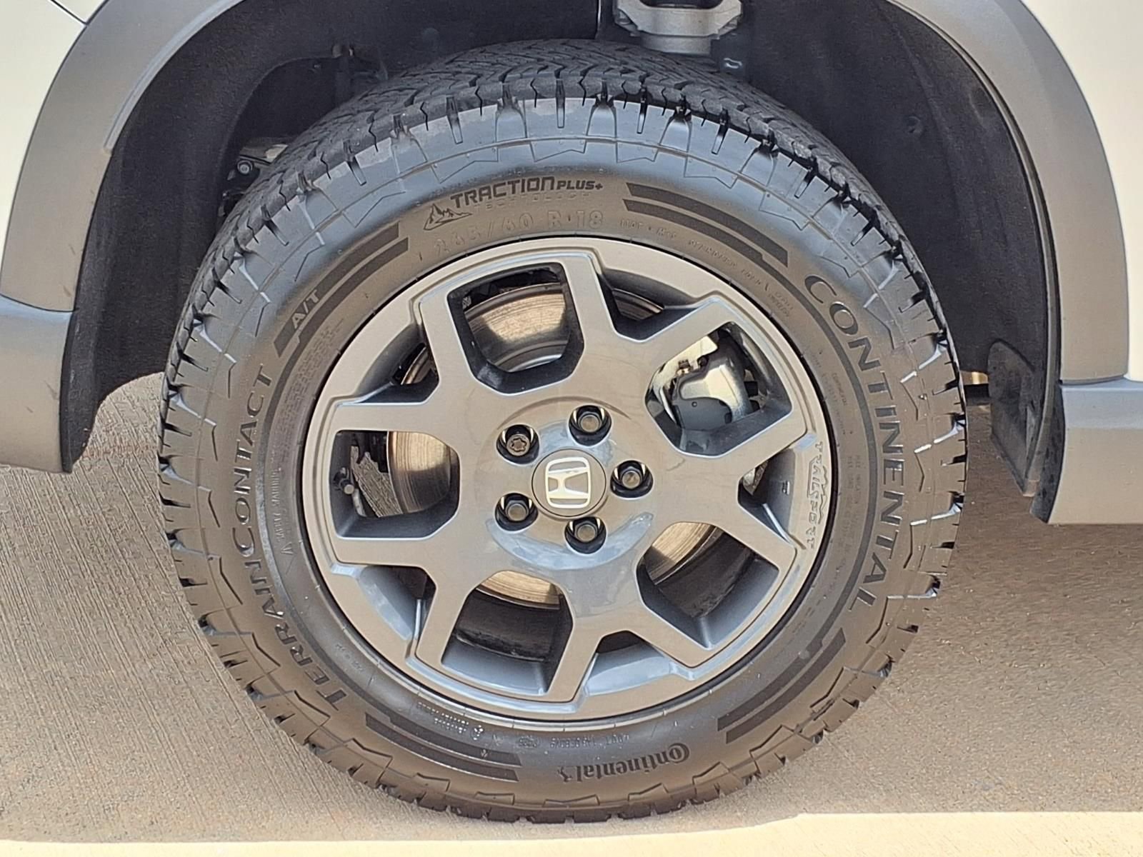 Used 2025 Honda Pilot TrailSport image 25