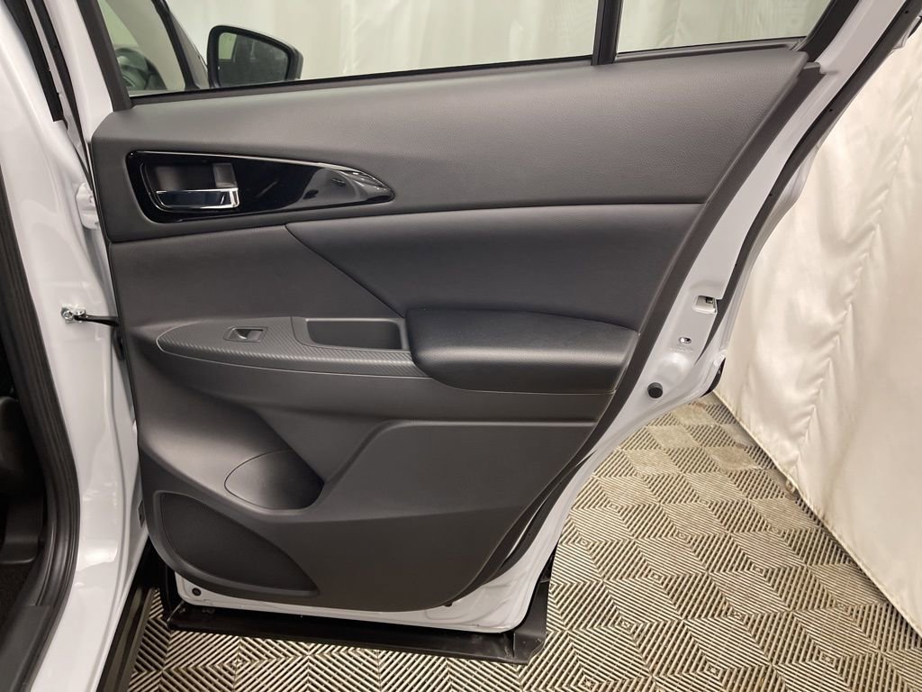 New 2026 Mitsubishi Eclipse Cross Black Edition image 33