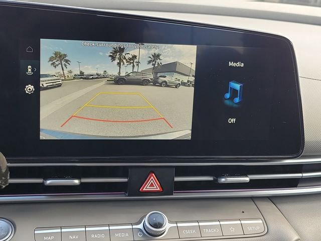 Used 2025 Hyundai Elantra SEL FWD image 12