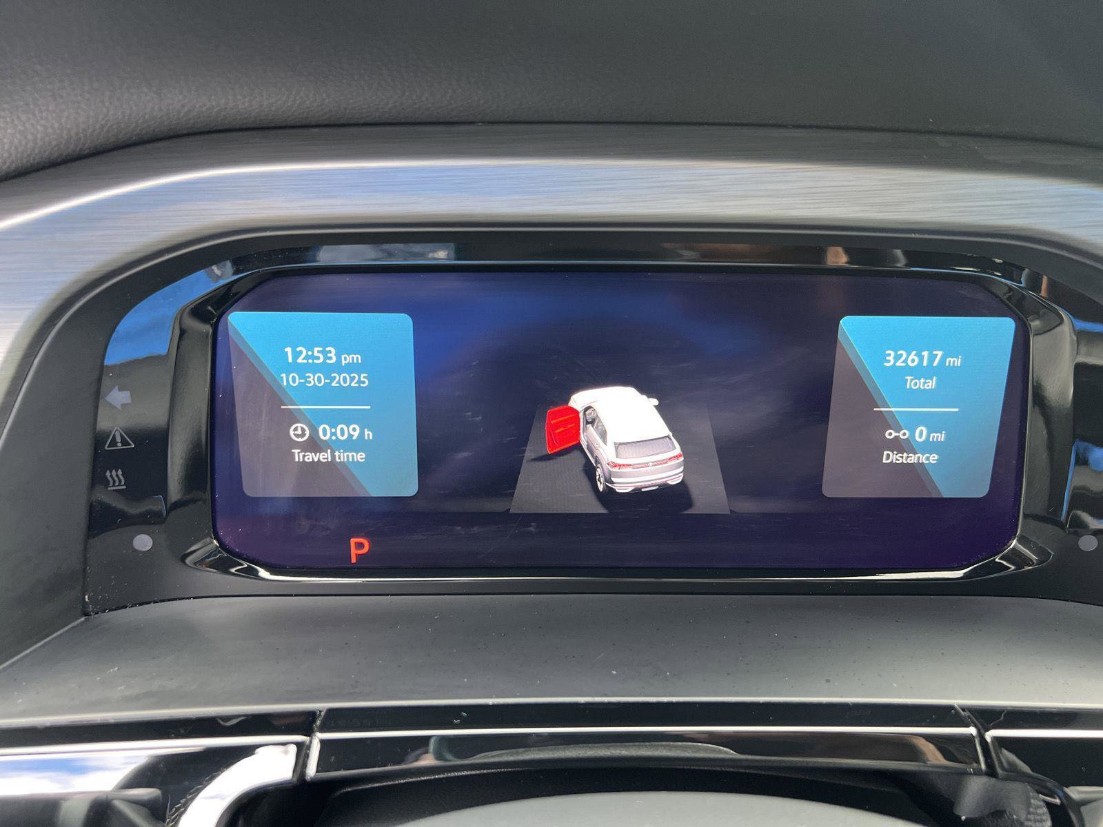 Used 2024 Volkswagen Atlas Cross Sport SE image 34