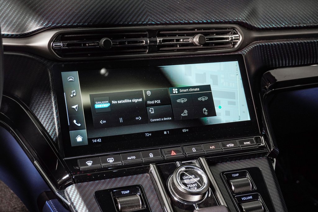 Used 2025 Aston Martin V8 Vantage Coupe image 27