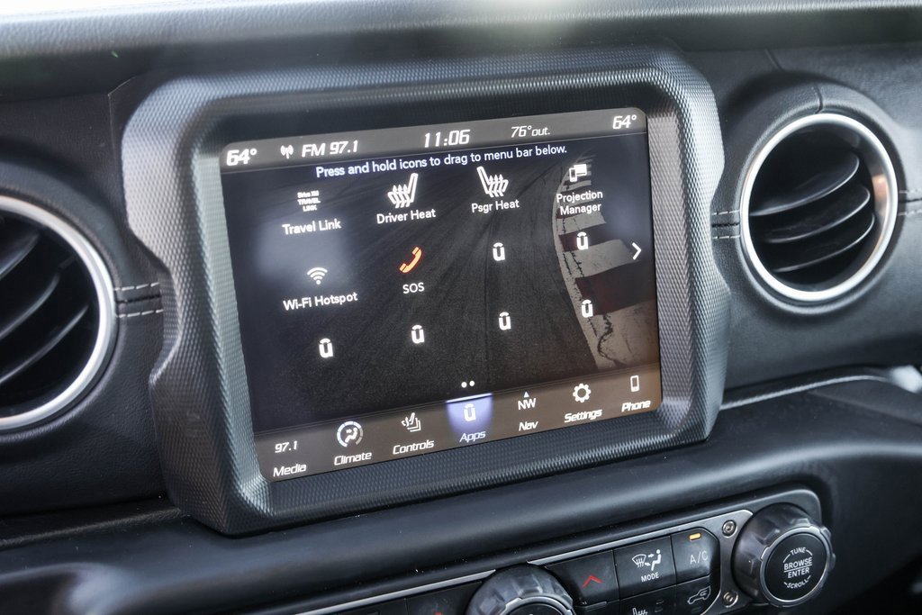 Used 2022 Jeep Wrangler Unlimited Sahara w/ Cold Weather Group image 16