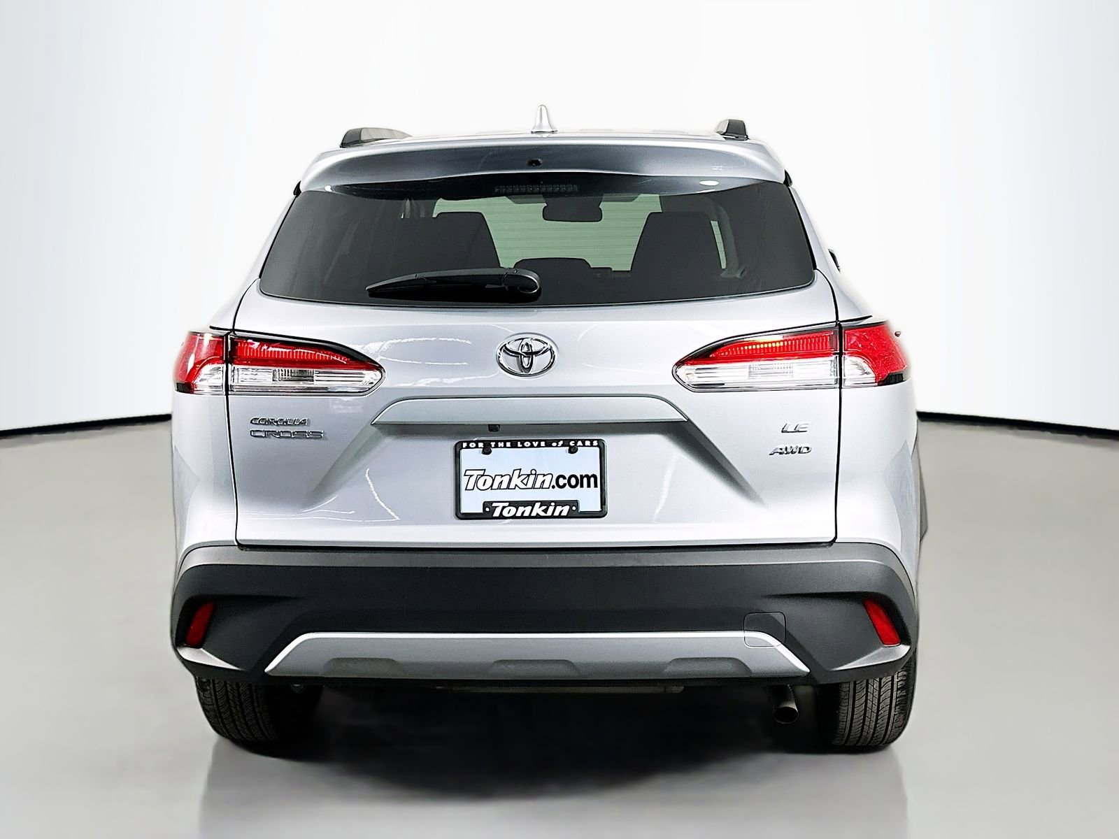 Certified 2024 Toyota Corolla Cross LE w/ Moonroof Package image 6